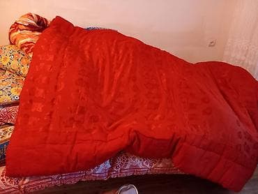 Prastinalar: Yun yorğan, döşək, döşəkçə satılır. Döşək - 35 azn Yorğan - 25 azn — 1
