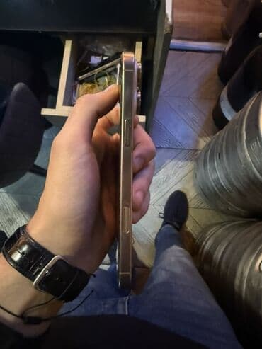 14 pro 2 ci el: IPhone 16 Pro Max, 256 GB, Qızılı, Face ID — 3