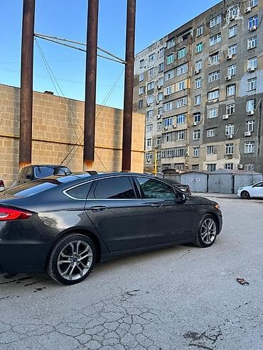 avtomobil oturacaqlar: Ford Fusion: 1.5 l | 2018 il 107747 km Sedan — 3