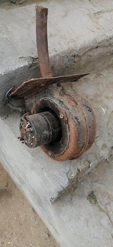 proyektor satisi: Salam Qaz sovuran 12 voltnan işləyir — 2