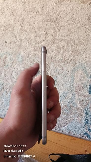 macbook pro m3: IPhone 6s, 16 GB, Gümüşü, Qırıq — 3