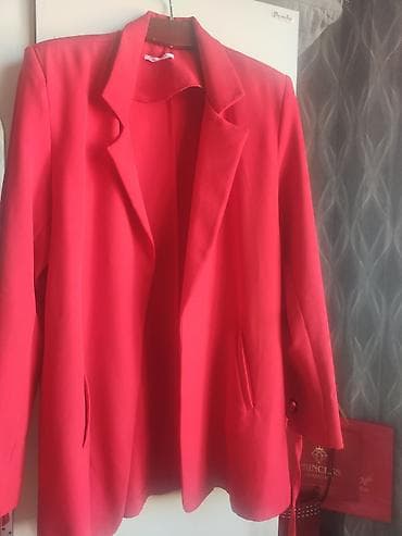 kişi geyim: Qadın geyim dəsti – qırmızı bleizer və mavi satən köynək - Bleizer — 1