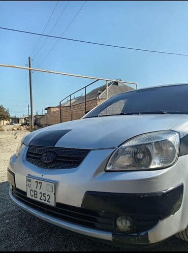 Kia: Kia Rio: 1.4 l | 2005 il Hetçbek — 2
