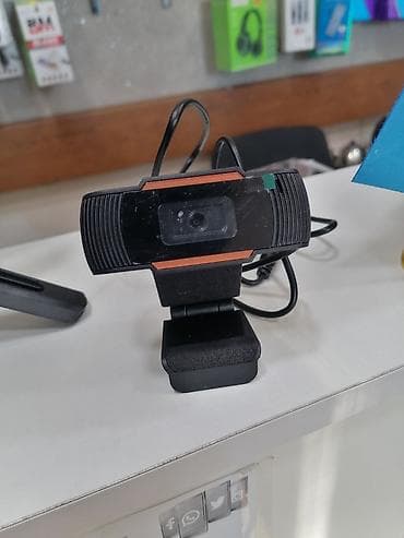 Yeni webkameralar mikrafonlu ve mikrafonsuz her qiymete varvnv