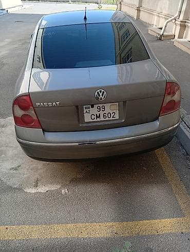 e 3 2: Volkswagen Passat: 1.8 l | 2009 il Sedan — 2