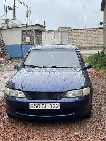 Opel Vectra: 2.5 l | 1996 il Sedan