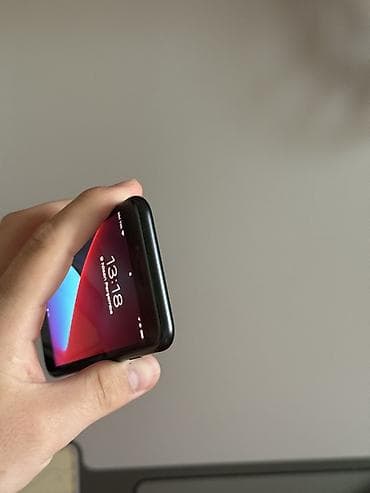 iphone 7 satisi: IPhone 7, Qara, Simsiz şarj — 3