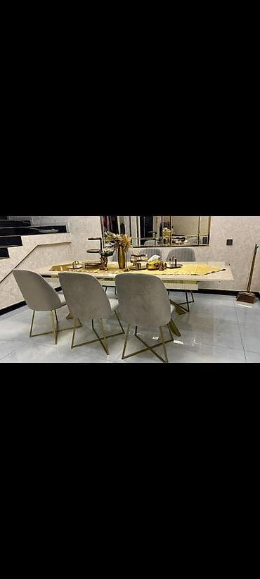 Qonaq otağı üçün, İşlənmiş, 8 stul lalafo.az -da Qonaq otağı üçün, İşlənmiş, 8 stul