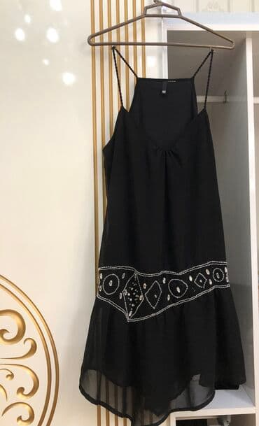 Yüngül yay donu. Xaricdən alınıb. 1 dəfə geyinilib. Sökük, defekt lalafo.az -da Yüngül yay donu. Xaricdən alınıb. 1 dəfə geyinilib. Sökük, defekt