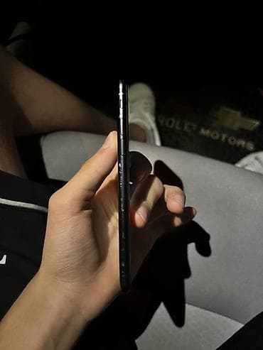 iphone 7 jet black: IPhone 7, 32 GB, Qara, Barmaq izi — 3