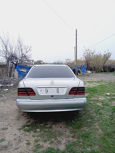 əyləc diski yonan: Mercedes-Benz E‑Class W210 sedan - Kuzov: sedan, gümüşü rəng - — 7