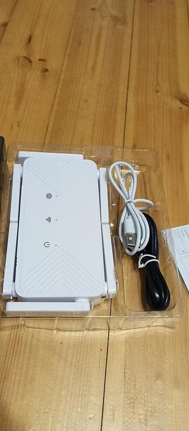 bakcell wifi router: Wifi ruter, ruter. 4 çıxışlı, yeni, qutuda. Kompakt ölçüdə. Ölçüləri — 2