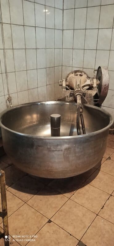 islenmis uqlarez: Xəmir yoğuran 3 fazadir, bir dəfəyə 5 kisə, yəni 250kg rahat yoğurur — 1