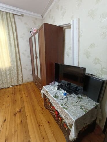 Günlük kirayə mənzillər: Binə savxozda,160nomrəli marşurutun axırıncı dayanacaginda,5sotun — 15