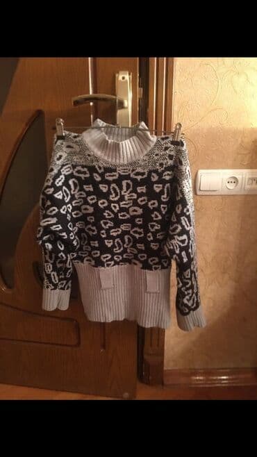 düyməli qadın koftaları: Qadın geyimləri dəsti – 4 ədəd bluz/sviter Her biri 4 manatdır — 7