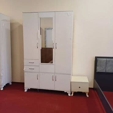 Pufiklər: Açılan, 3 qapılı Düz dolab, Qarderob, paltar dolabı — 2
