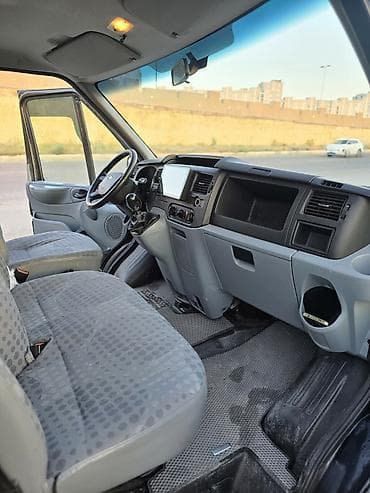 Nəqliyyat: Ford Transit: 2.2 l | 2011 il 250000 km Van body type — 5
