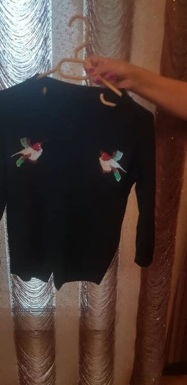 Baş geyimləri: Свитер — 2