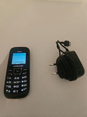 philips xenium x530: Samsung E1252, 16 GB, rəng - Qara, Düyməli — 1