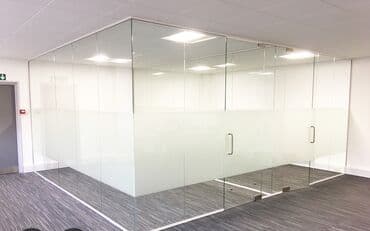 двери стеклянные: Двери-перегородки — 14