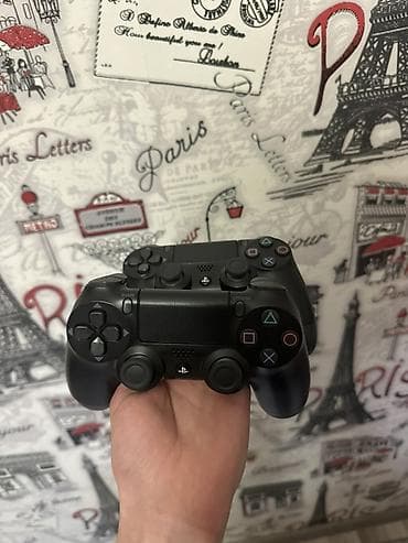 ps4 pro: Sony PlayStation 4 (PS4) oyun konsolu – iki ədəd orijinal DualShock 4 — 1