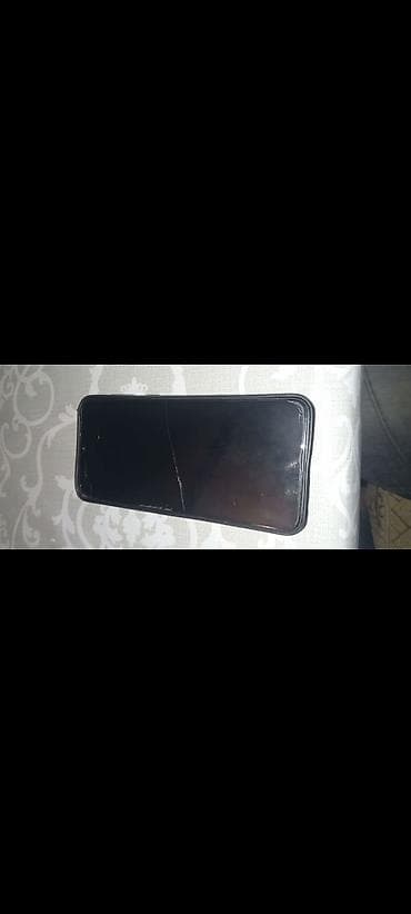 panel cit: Məhsul: Sensorlu smartfon Xüsusiyyətlər: - Rəng: Qara (ön panel) - — 1