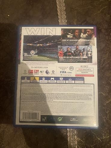 phone 1: EA Sports FIFA 21 – PS4 (disk və rəsmi qutu) Xüsusiyyətlər: - — 3