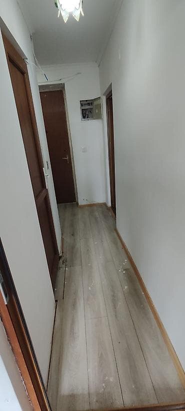 ev almaq bakida: M. Elmlər Akademiyası (Nəşriyyatın yaxınlığı), 3/5, ü/s 31 kv.m olan — 9