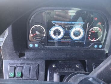 Traktor NLX1024 – güclü və funksional kənd təsərrüfatı texnikası