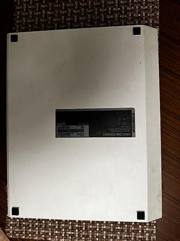 ps5 oyun disk: Xbox One 500GB yaxşı vəziyyətdə satılır. Komplektdə bir ədəd original — 4