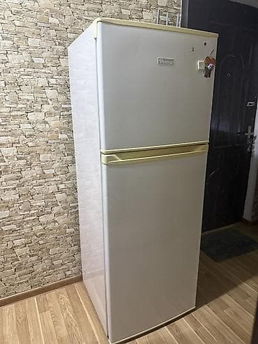 samovar satilir: İki kameralı Dnеpr soyuducu - Yuxarıda ayrıca dondurucu bölmə: 1 ədəd — 3