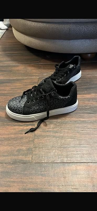 tek pencek: Qara rəngli kişi/kadın casual krossovkaları - Rəng: qara - Dizayn — 1