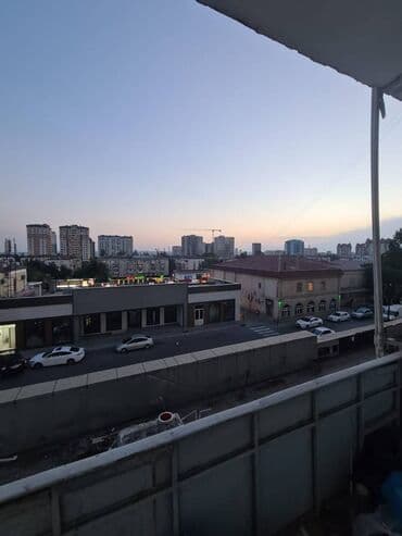 şəhər bağları mənzil satılır: Bakı, 4 otaqlı, Köhnə tikili, m. Neftçilər, 101 kv. m — 9