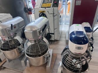 ət çəkən maşın qiyməti: Krem karamel üçün mikserlər
10 litr 900 azn
20 litr 1150 azn — 2