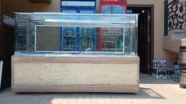 Стендовые витрины: Şüşə vitrin – restoran, kafe, sirniyyat satisi ucun ela soyuducu. tam — 1