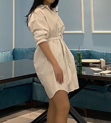 Ağ rəngli köynək-paltar Cemi 1 defe geyinilib. - Model: Diz üstü
