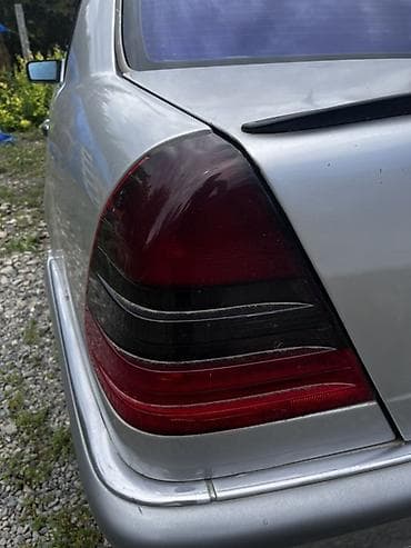 c350 mercedes: Mercedes-Benz — 1
