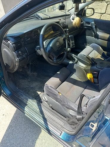 аз авто: Opel Omega: 2 л | 1997 г. 53000 км Универсал — 1