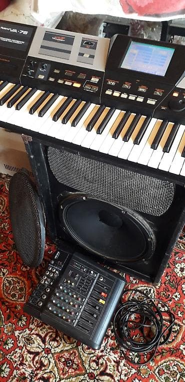 Sintezator pianino klvayatura Dynacord dinakord yamaha korg roland