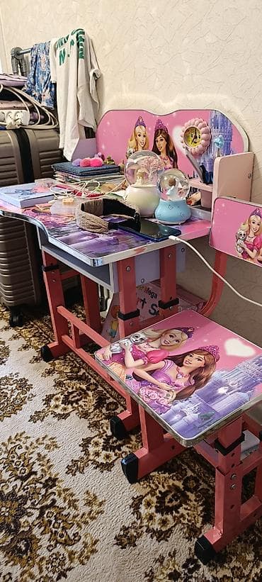 konfrans masasi: Qız üçün, Yazı masası — 2