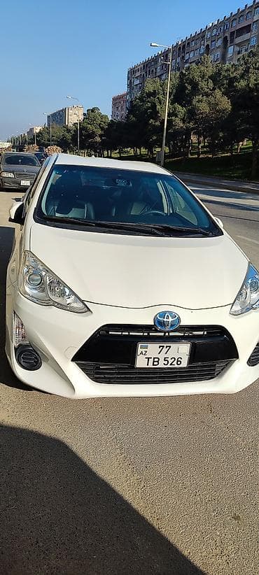 265 65 17 teker: Toyota Corolla: 1.6 l | 2018 il Sedan — 3