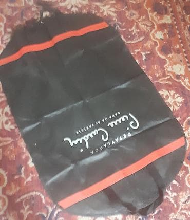 Транспорт: Pierre Cardin brendinin paltar üçün daşıma/çəkmə qabı - Material — 2