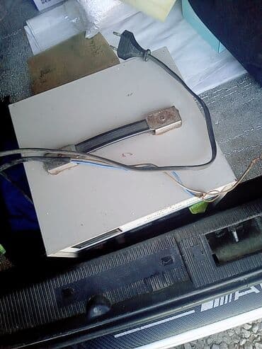 чехлы на авто: Maşin Akumyatoru ucun xususi duzelme zaryatqa aparati satilir.yatmiş — 4