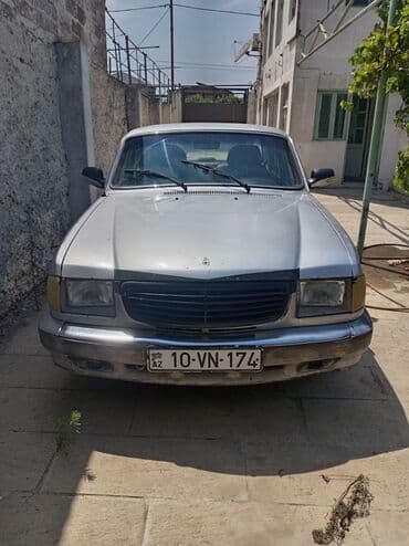 QAZ: QAZ 3110 Volga: 2.3 l | 2003 il 299809 km Sedan