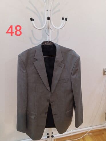 Kişi kostyum gödəkçəsi (şəkildəki). - Rəng: boz/boz-mavi ton - lalafo.az -da Kişi kostyum gödəkçəsi (şəkildəki). - Rəng: boz/boz-mavi ton -