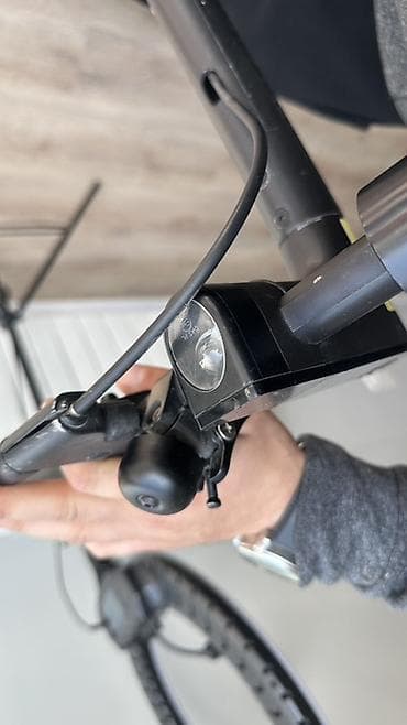 elektrikli skotur: Elektrikli skuter – şəhər içi gediş üçün praktik model Xüsusiyyətlər — 1
