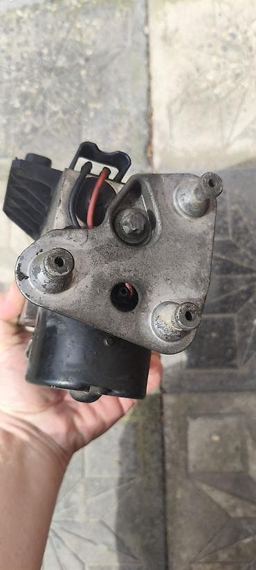 nol bir: 2000 il 4 goz mersedesdən cixib.Məhsul: BOSCH ABS/ESP hidravlik blok — 3