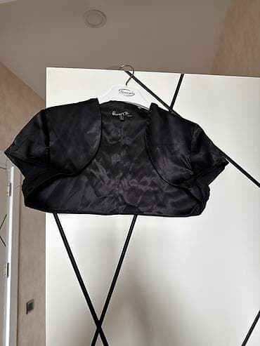 Qadınlar üçün qısa bolero – qara, satinə bənzər parça - Brend: Sweet R