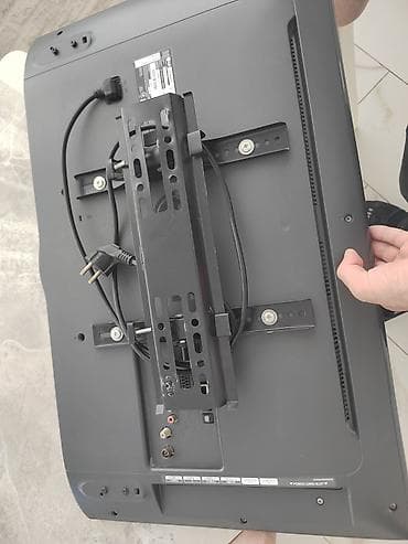 Смарт ТВ приставки: Телевизор LG LED экран 32" FHD (1920x1080) — 2