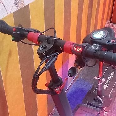 moto yamaha: Skuterleri goycaydadr. hamsi sürətlidir vassap ancaq — 10